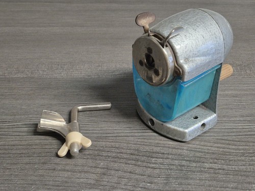 Ddr beistiftspitzer asis mit - ddr,